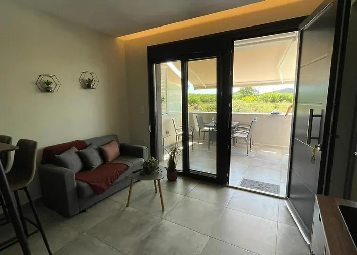 Thalassa Apartment